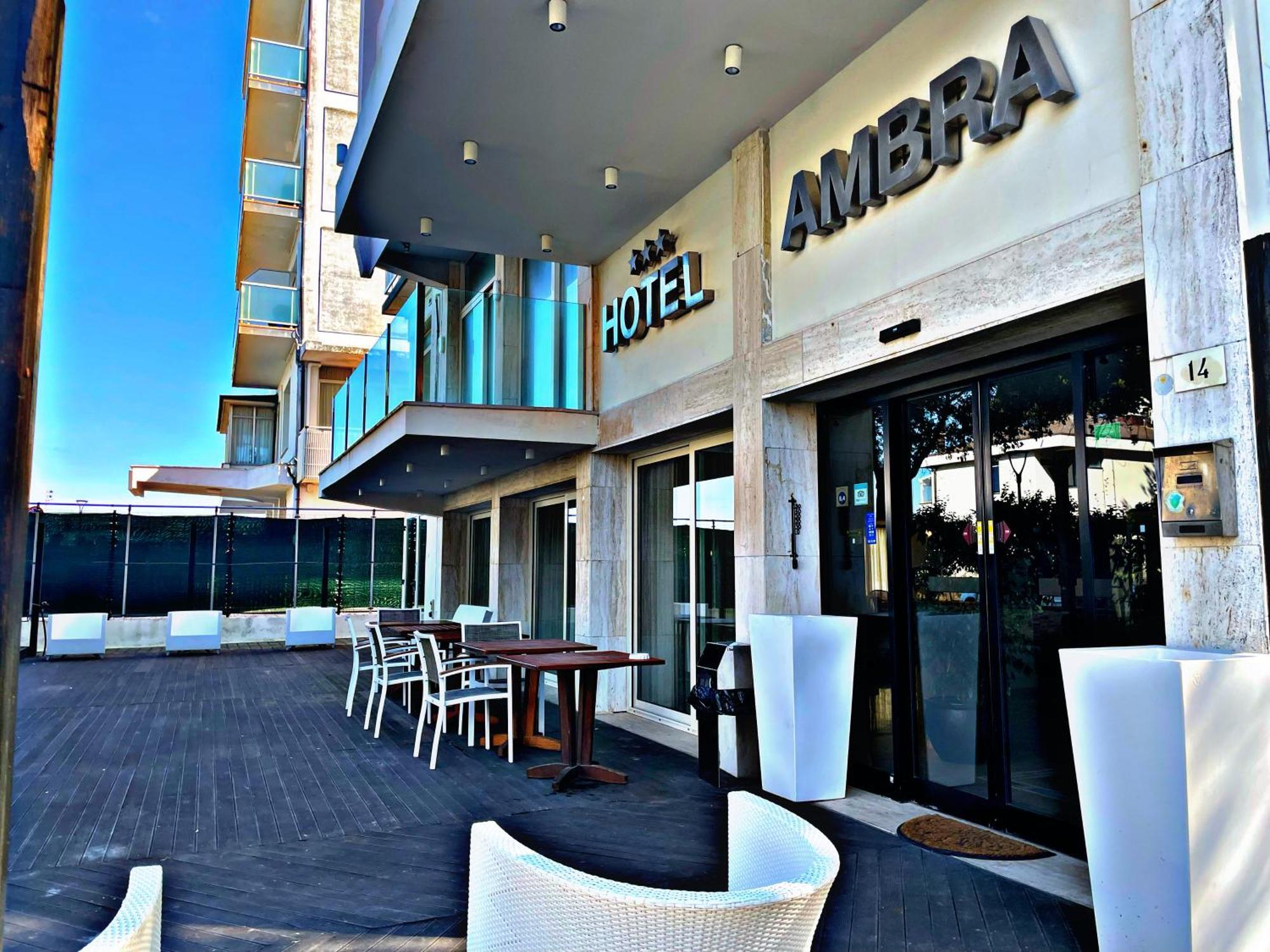Hotel Ambra Milano Marittima Exterior photo