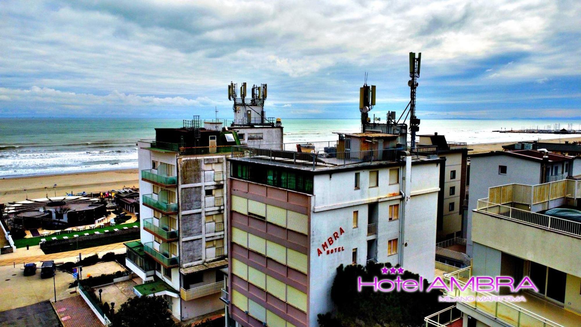 Hotel Ambra Milano Marittima Exterior photo