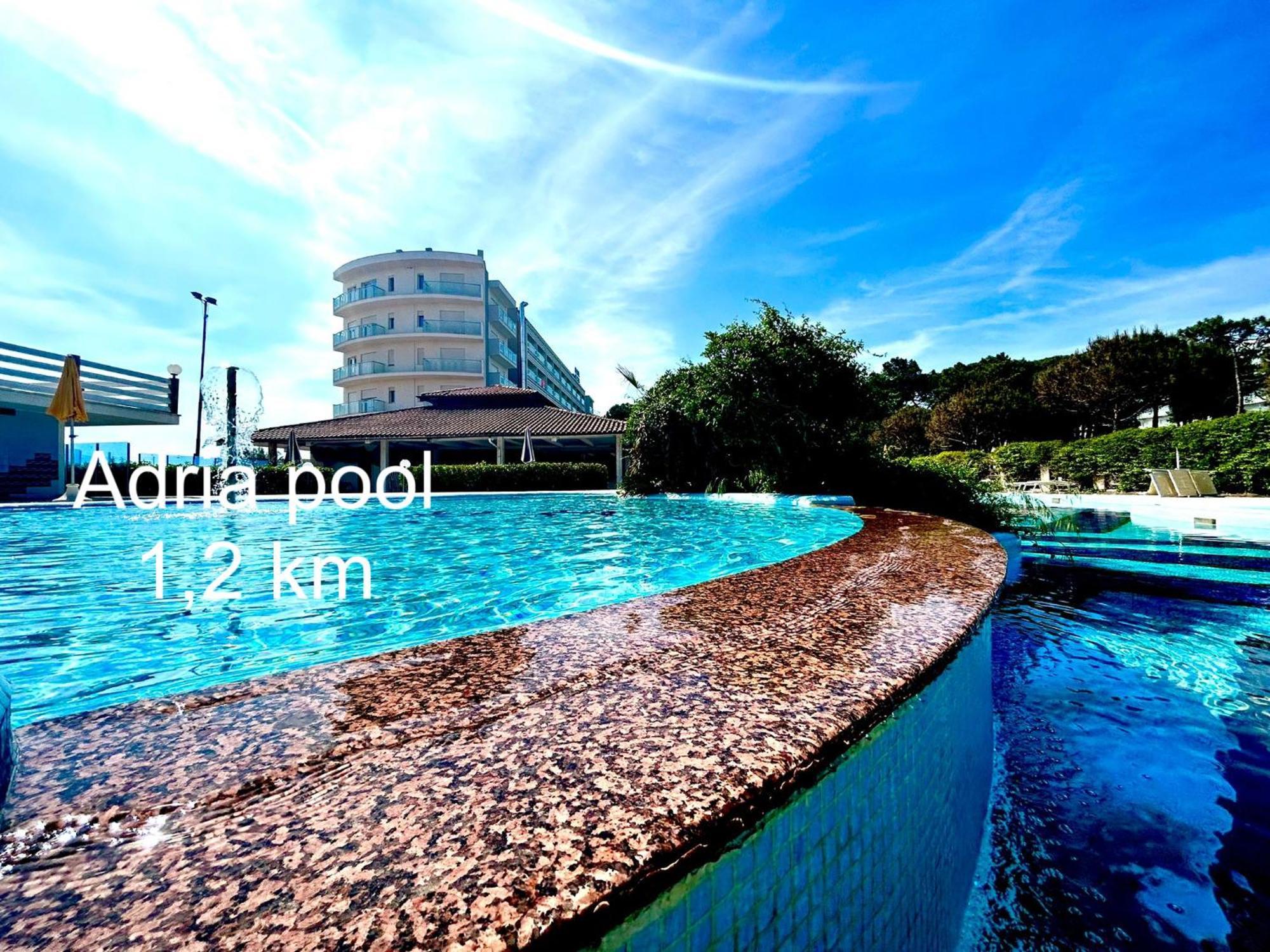 Hotel Ambra Milano Marittima Exterior photo