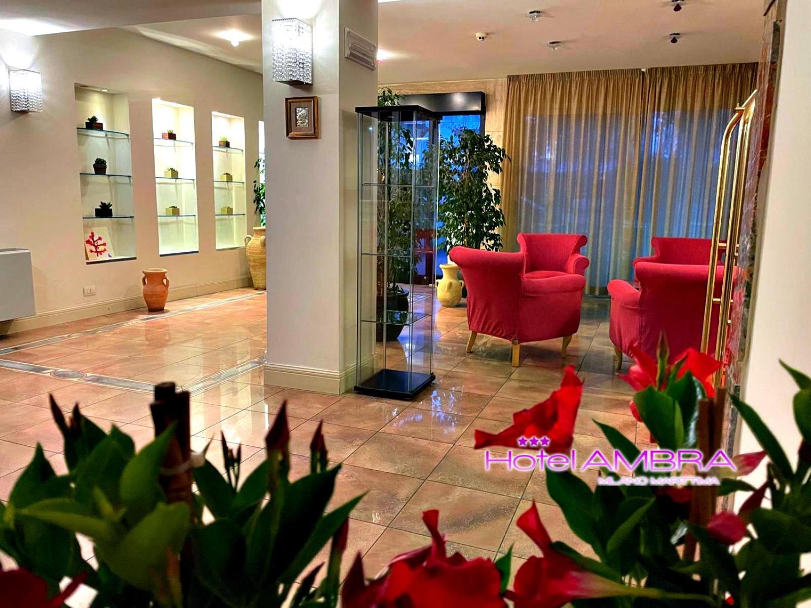 Hotel Ambra Milano Marittima Exterior photo