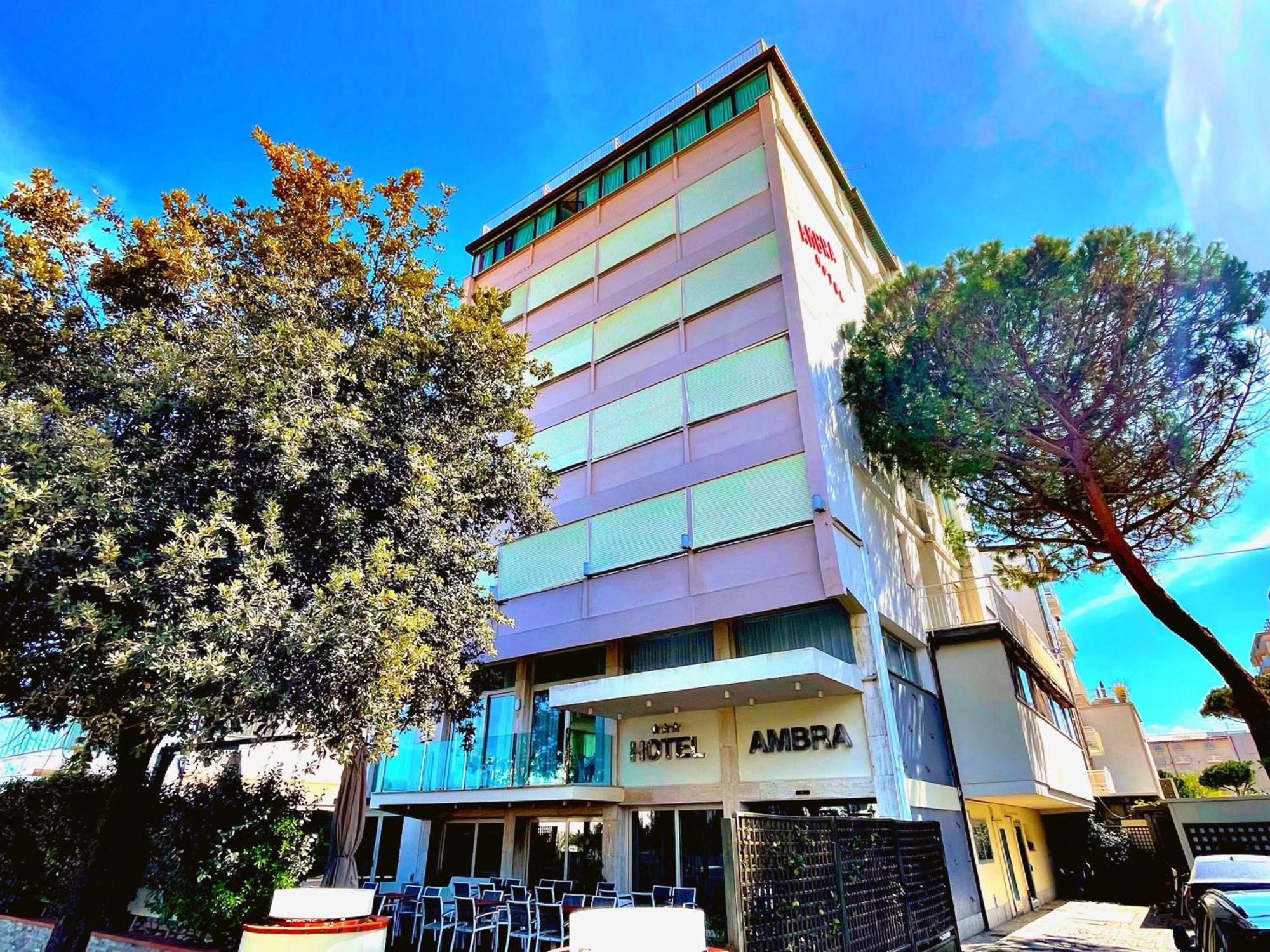Hotel Ambra Milano Marittima Exterior photo