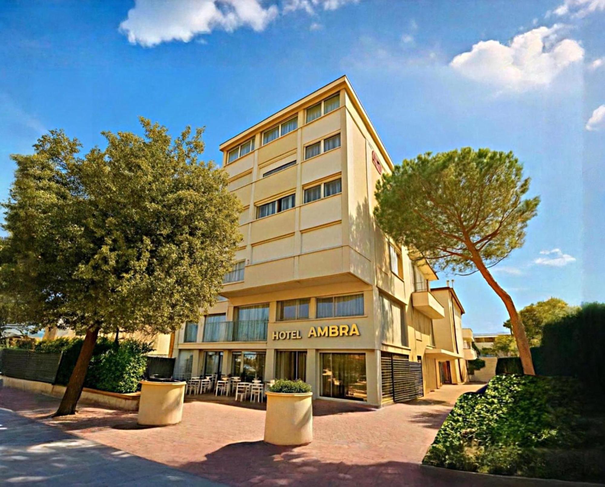 Hotel Ambra Milano Marittima Exterior photo